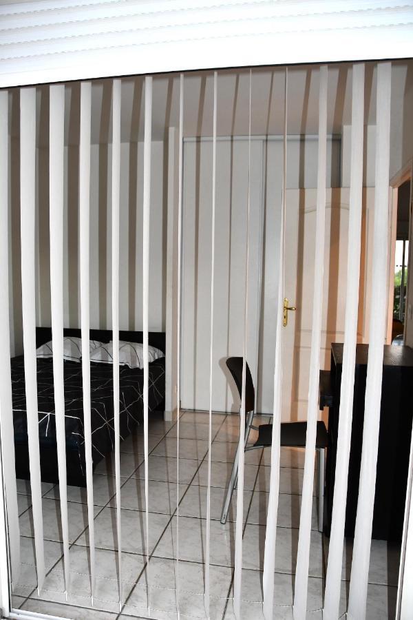 Villa F5-Wifi-Piscine Saint Gely Du Fesc Eksteriør billede